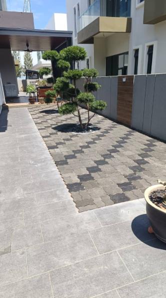 Landed House Londang